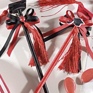 Ballagó toll, kalappal és pergamennel fekete színben