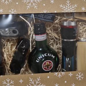 Karácsonyi ajándékbox Férfiaknak Tatra Teával és Unicummal