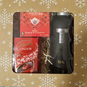 Karácsonyi Tatra teás ajándékbox Lindt csokoládéval