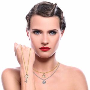 Nyaklánc strasszokkal, kémcsőben