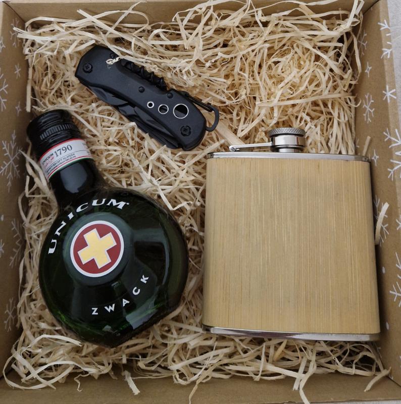 Karácsonyi ajándékbox Férfiaknak Unicummal