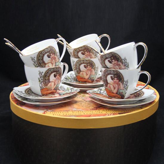 Mucha csésze szett 6 db-os díszdobozban