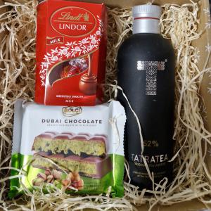 Karácsonyi Tatra teás ajándékbox Dubai csokoládéval