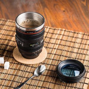 Objektív formájú termoszos bögre