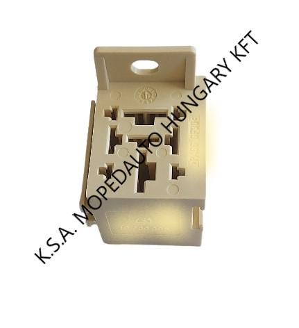 Aixam izzító relé aljzat