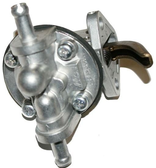 Üzemanyag-szivattyú  (AC pumpa) Kubota