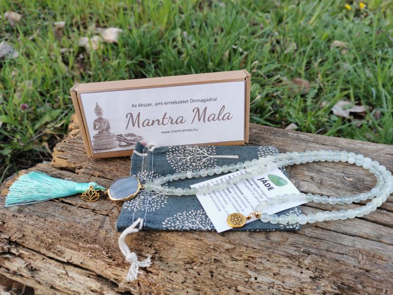 Jáde mala nyaklánc achát medállal