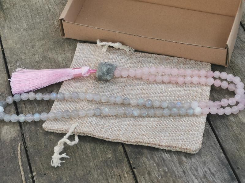 Labradorit- rózsakvarc 108 szemes mala