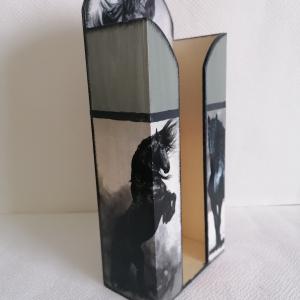 Papírzsebkendő tartó 16