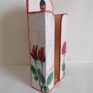 Papírzsebkendő tartó 17