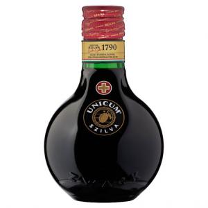 Zwack Unicum Szilva gyógynövénylikőr 34,5% 0,2 l