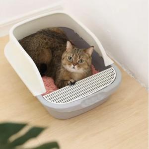 Fröccsenésmentes macska alomtálca