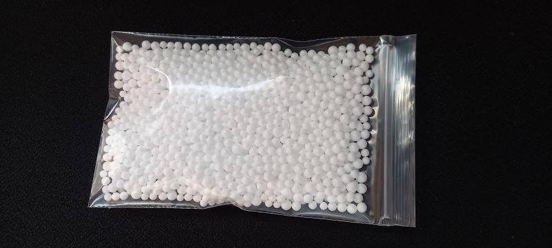 KIKÖNNYÍTŐ GOLYÓ