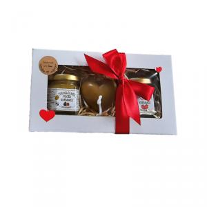 2x50 g ízesített méz, szív gyertyával, karton díszdobozban, szalaggal