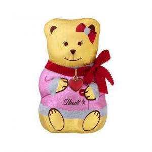 Lindt Bear tejcsokoládé szívvel a nyakában 100g fiú vagy lány mintával