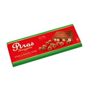 Piros Mogyorós táblás tejcsokoládé 225g egész mogyoróval