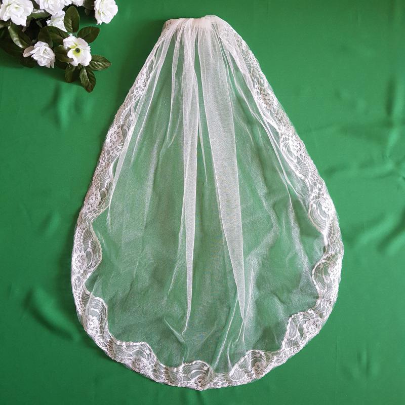 1 rétegű, csillogós, csipkés szélű EKRÜ menyasszonyi fátyol (61.2)