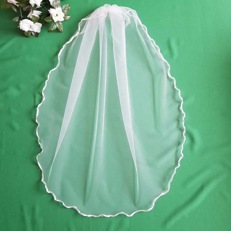 1 rétegű, hullámos szatén szélű, EKRÜ menyasszonyi fátyol (16.2)