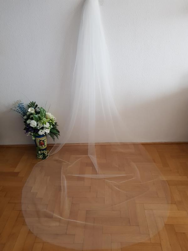 1 rétegű, szegetlen, EKRÜ menyasszonyi fátyol 3 méter hosszú (34.2)
