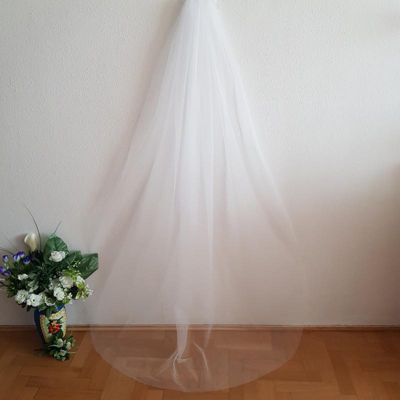 1 rétegű, szegetlen szélű, csillogós HÓFEHÉR, 2 méteres menyasszonyi fátyol (30.1)