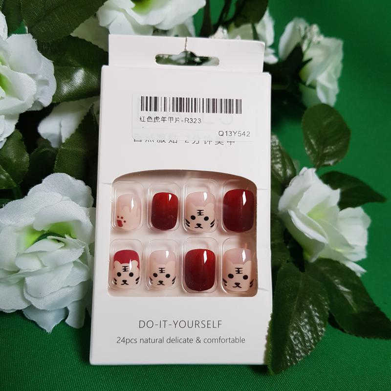 24db-os négyzet alakú DIY műköröm szett folyékony ragasztóval – bordó - cicás