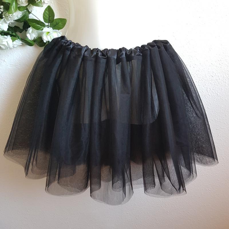 4 rétegű fekete pörgős tüll szoknya szatén derékkal