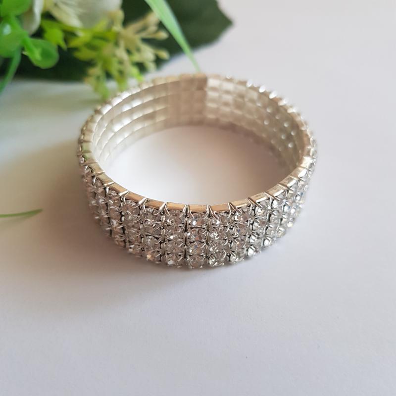 4 soros strasszköves rugalmas karkötő