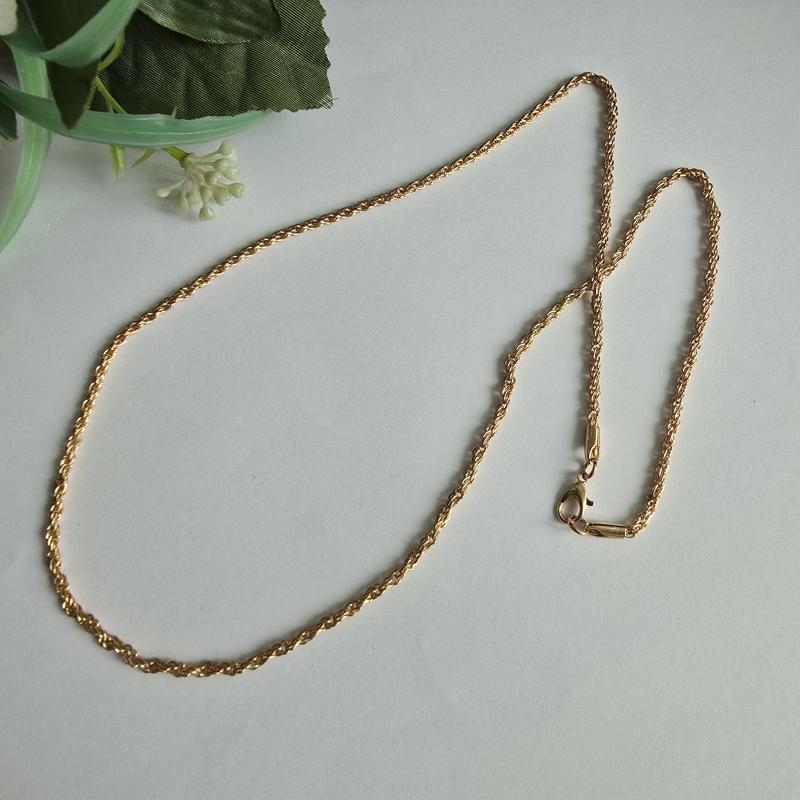 Aranyszínű sodort nyaklánc