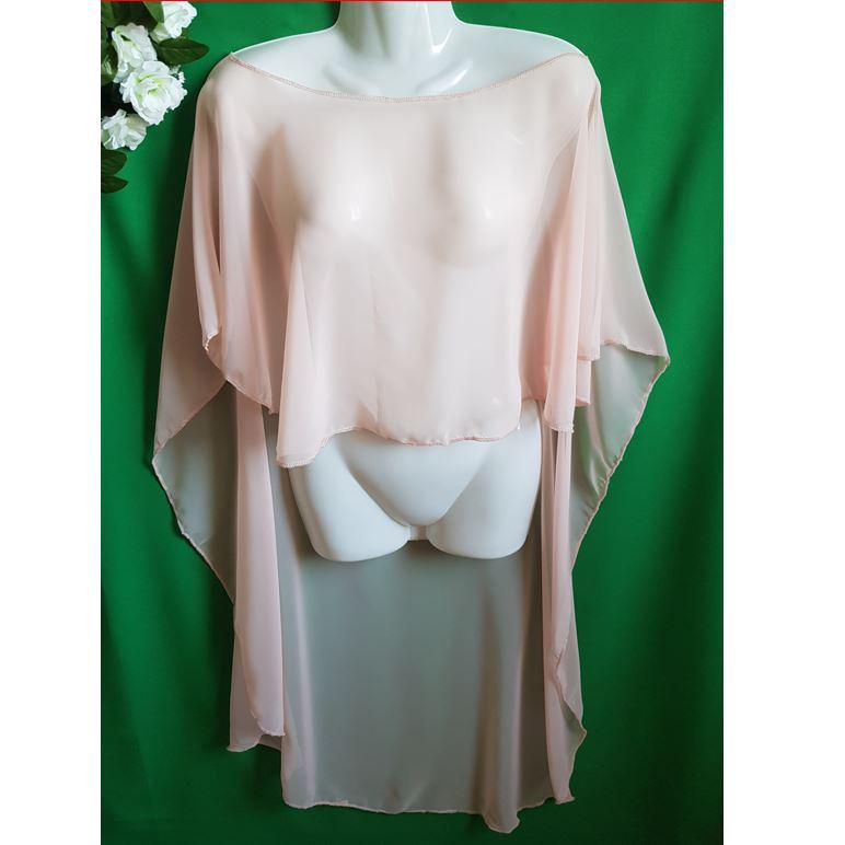 Barack színű muszlin pelerin, elöl rövid, hátul hosszú alkalmi válltakaró