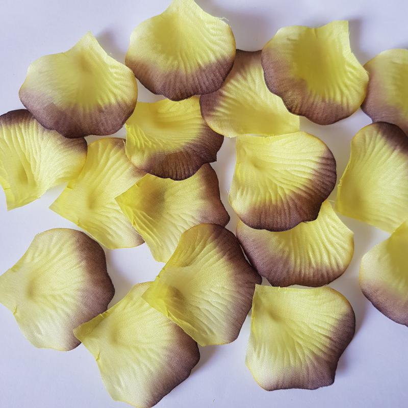 Barna szélű Sárga színű 100db-os textil virágszirom