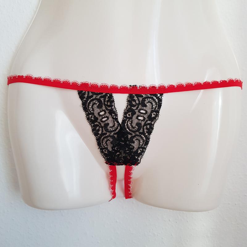 Egyedi készítésű piros-fekete csipkés nyitott tanga bugyi