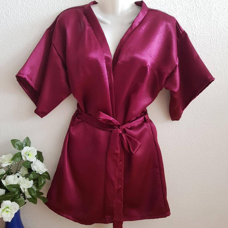 Egyszínű bordó szatén köntös – kb. L-es