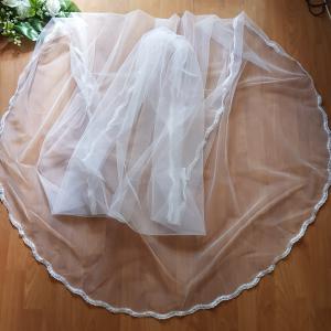 1 rétegű, csipkés szélű HÓFEHÉR, 3 méteres menyasszonyi fátyol (84.1)