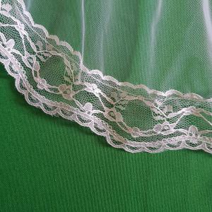 1 rétegű, csipkés szélű HÓFEHÉR menyasszonyi fátyol (69.1)