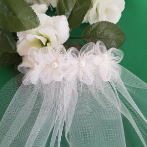 1 rétegű, gyöngyös tüll virágos, EKRÜ MINI menyasszonyi fátyol (41.2)