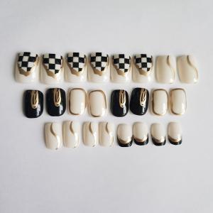 24db-os négyzet alakú DIY műköröm szett folyékony ragasztóval – fehér – fekete - kockás