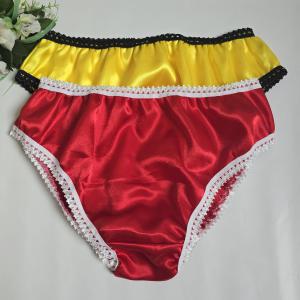 2XL-es / 52-es Hagyományos fazonú szatén bugyi – piros-fehér