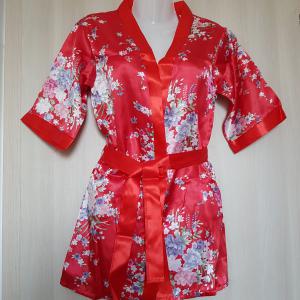 3 részes virágmintás piros szatén szett: melltartó + tanga bugyi + köntös