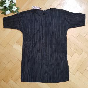 40-es/M-es pliszírozott, fekete T-shirt / póló fazonú midi ruha / oversize tunika, kismama ruha