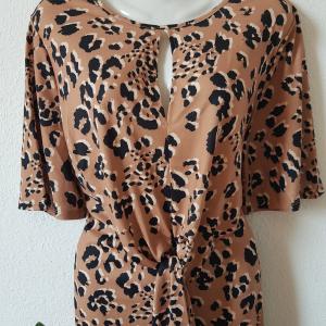 44-es/L-es leopárd mintás, rövid ujjú ruha, midi ruha