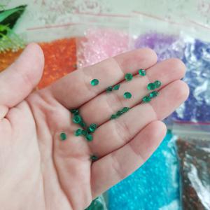 4mm-es gyémánt alakú dekorkő, strasszkő dekor