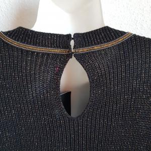 4XL-es arany színben csillogó fekete, oversize kötött ruha, tunika, hosszított pulcsi