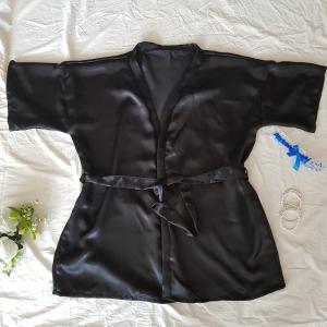 Egyszínű fekete szatén köntös – kb. L-es