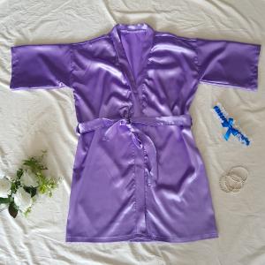 Egyszínű levendula lila szatén köntös – kb. M-es