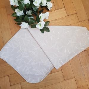 Ekrü színű hímzett muszlin sál, kendő, vállkendő, stóla