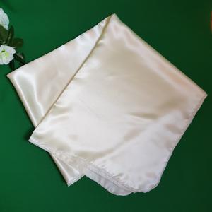 Ekrü színű szatén sál, kendő, vállkendő, stóla