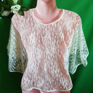 Ekrü színű, szatén szegélyes csipke pelerin, menyasszonyi pelerin, válltakaró