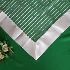 Hófehér és átlátszó organza asztalterítő szatén széllel - 80x80cm
