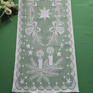 Hófehér színű, gyertya, csengő, csillag mintás karácsonyi asztalközép, asztali futó, terítő