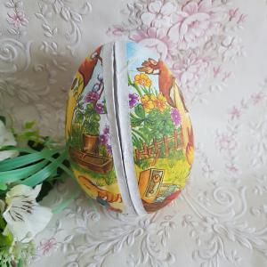 Húsvéti, nyuszi és csibe mintás, tojás alakú papírmasé ajándékdoboz, tartó